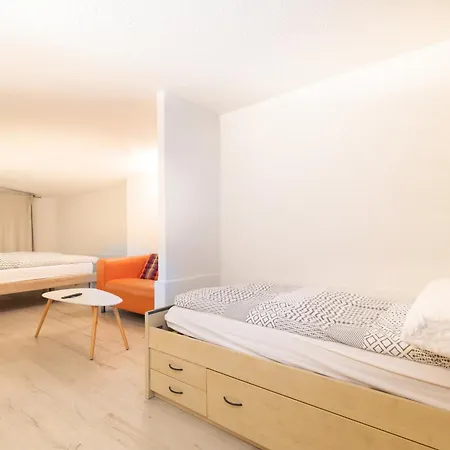 Centre 山林小屋 克莱恩 蒙塔纳